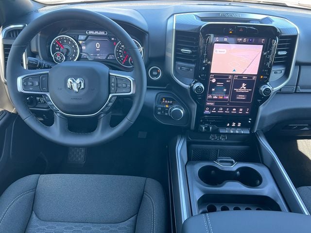 2027 RAM 1500 RAM 1500 BIG HORN CREW CAB 4X4 5'7' BOX