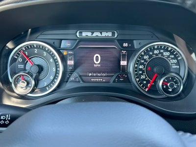 2022 RAM 1500 Big Horn Crew Cab 4x4 5'7' Box