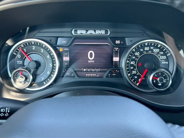 2022 RAM 1500 Big Horn Crew Cab 4x4 5'7' Box