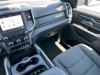 2022 RAM 1500 Big Horn Crew Cab 4x4 5'7' Box