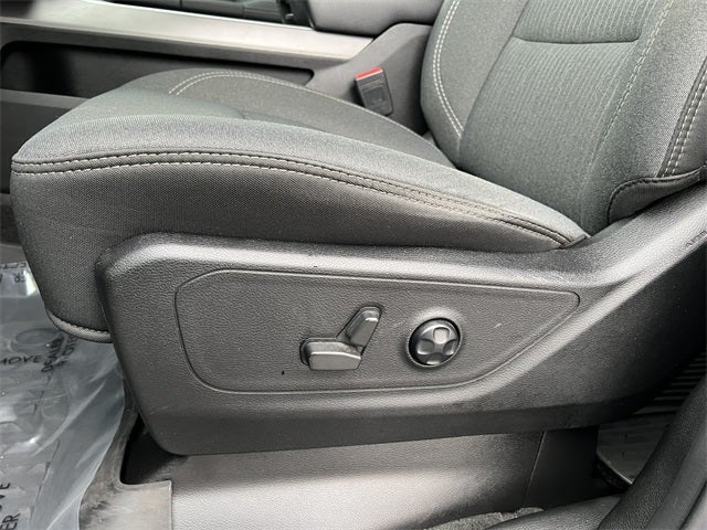 2021 RAM 1500 Big Horn Crew Cab 4x4 5'7' Box