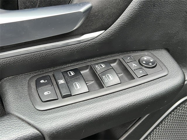 2021 RAM 1500 Big Horn Crew Cab 4x4 5'7' Box