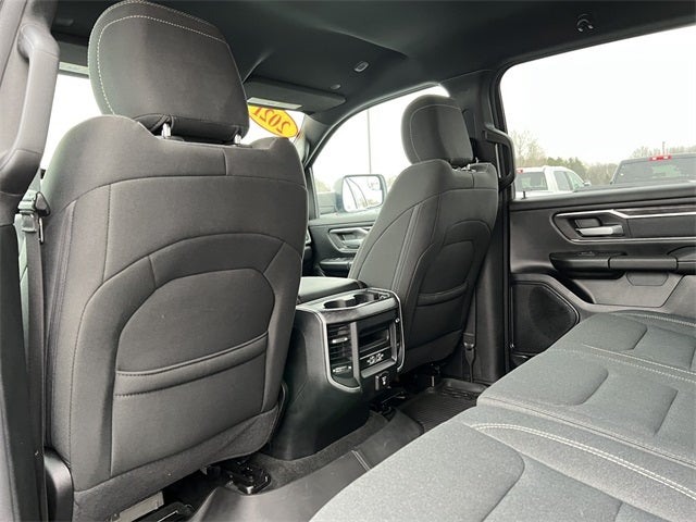 2021 RAM 1500 Big Horn Crew Cab 4x4 5'7' Box