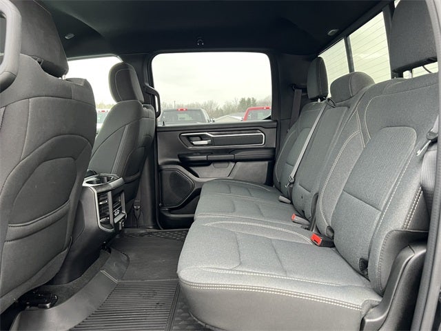 2021 RAM 1500 Big Horn Crew Cab 4x4 5'7' Box