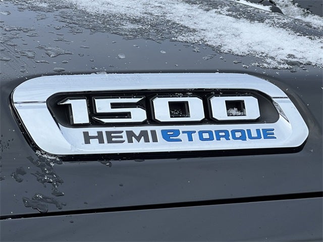 2022 RAM 1500 Big Horn Crew Cab 4x4 5'7' Box