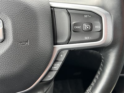 2022 RAM 1500 Big Horn Crew Cab 4x4 5'7' Box