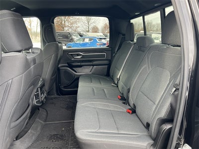 2022 RAM 1500 Big Horn Crew Cab 4x4 5'7' Box