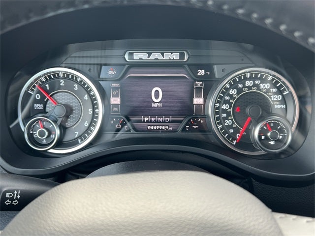 2022 RAM 1500 Big Horn Crew Cab 4x4 5'7' Box