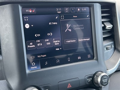 2022 RAM 1500 Big Horn Crew Cab 4x4 5'7' Box