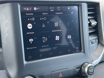 2022 RAM 1500 Big Horn Crew Cab 4x4 5'7' Box