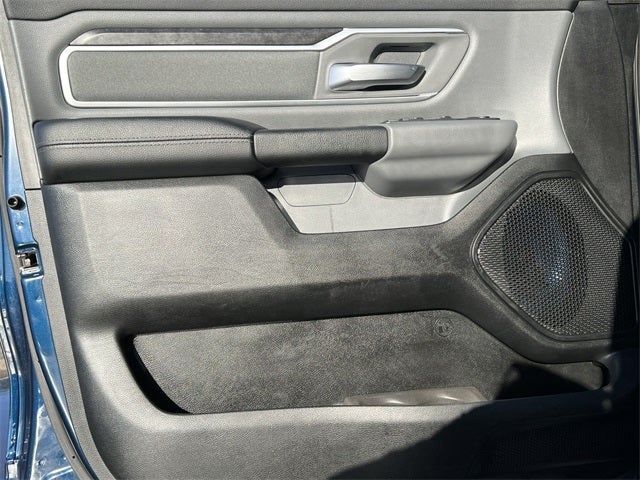 2020 RAM 1500 Big Horn Crew Cab 4x4 5'7' Box