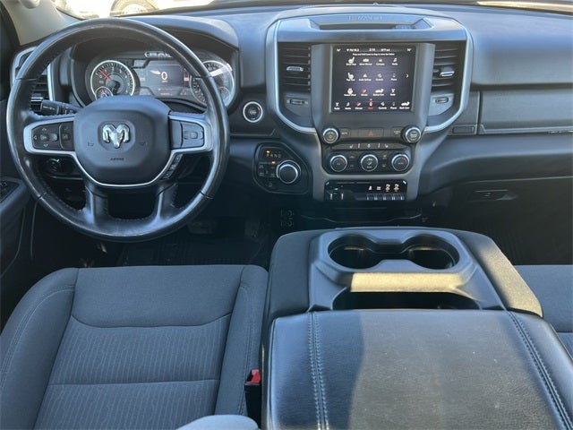 2020 RAM 1500 Big Horn Crew Cab 4x4 5'7' Box