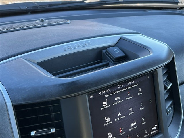 2020 RAM 1500 Big Horn Crew Cab 4x4 5'7' Box