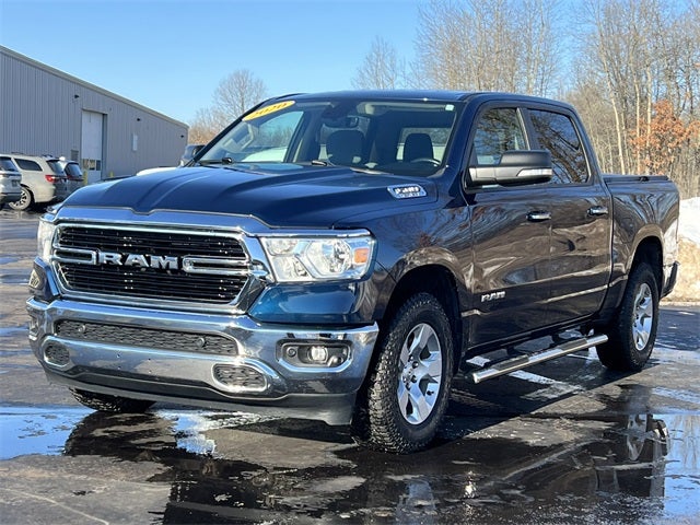 2020 RAM 1500 Big Horn Crew Cab 4x4 5'7' Box