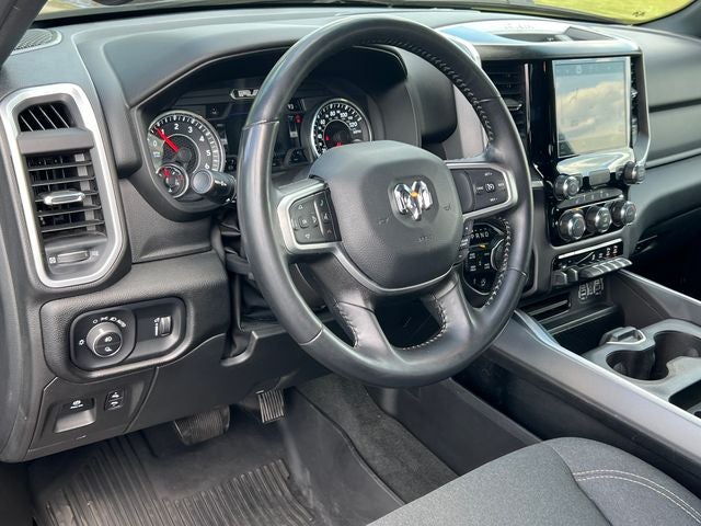2022 RAM 1500 Big Horn Crew Cab 4x4 5'7' Box