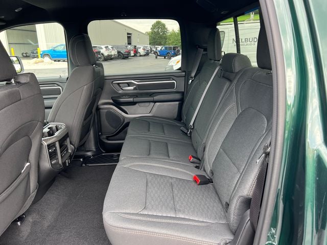 2027 RAM 1500 RAM 1500 BIG HORN CREW CAB 4X4 5'7' BOX