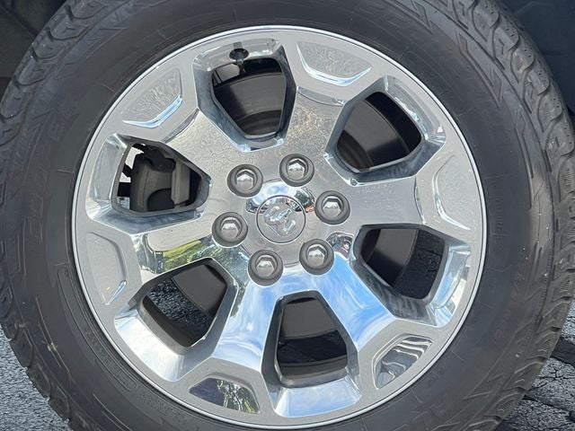 2020 RAM 1500 Big Horn Crew Cab 4x4 5'7' Box