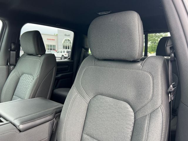 2027 RAM 1500 RAM 1500 WARLOCK CREW CAB 4X4 5'7' BOX