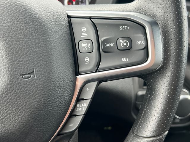 2027 RAM 1500 RAM 1500 WARLOCK CREW CAB 4X4 5'7' BOX