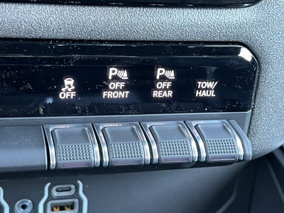 2027 RAM 1500 RAM 1500 EXPRESS CREW CAB 4X4 5'7' BOX