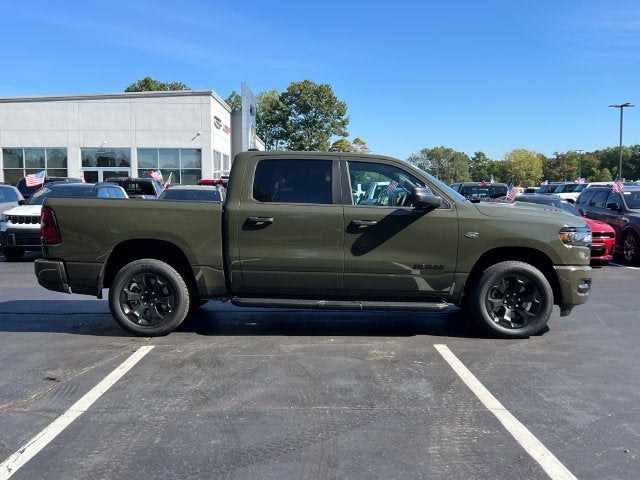 2027 RAM 1500 RAM 1500 EXPRESS CREW CAB 4X4 5'7' BOX