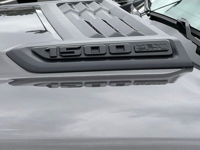 2027 RAM 1500 RAM 1500 EXPRESS CREW CAB 4X4 5'7' BOX