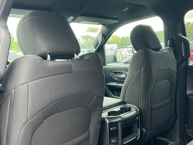 2027 RAM 1500 RAM 1500 EXPRESS CREW CAB 4X4 5'7' BOX