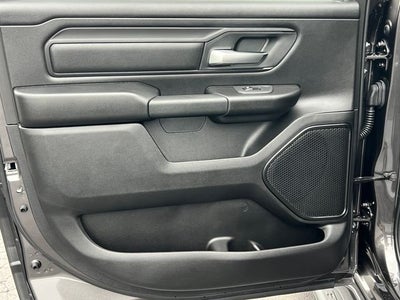 2027 RAM 1500 RAM 1500 EXPRESS CREW CAB 4X4 5'7' BOX