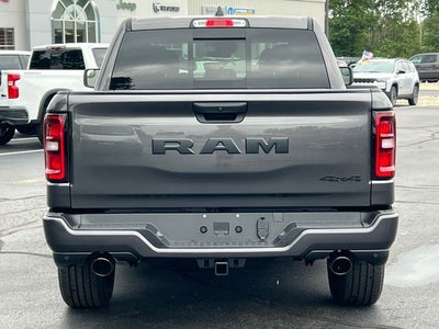 2027 RAM 1500 RAM 1500 EXPRESS CREW CAB 4X4 5'7' BOX