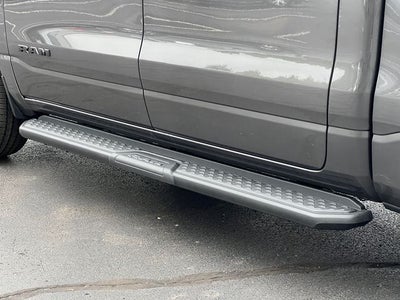 2027 RAM 1500 RAM 1500 EXPRESS CREW CAB 4X4 5'7' BOX