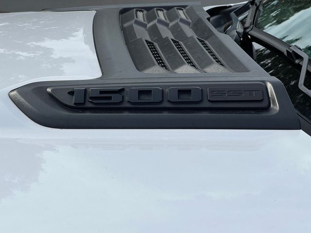 2025 RAM 1500 Laramie Crew Cab 4x4 5'7' Box