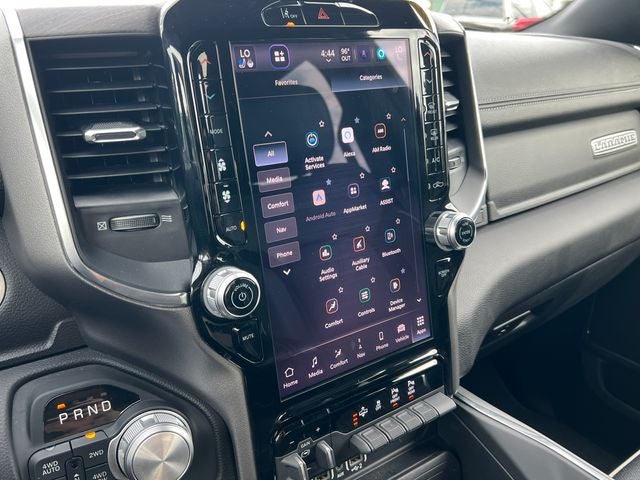 2025 RAM 1500 Laramie Crew Cab 4x4 5'7' Box