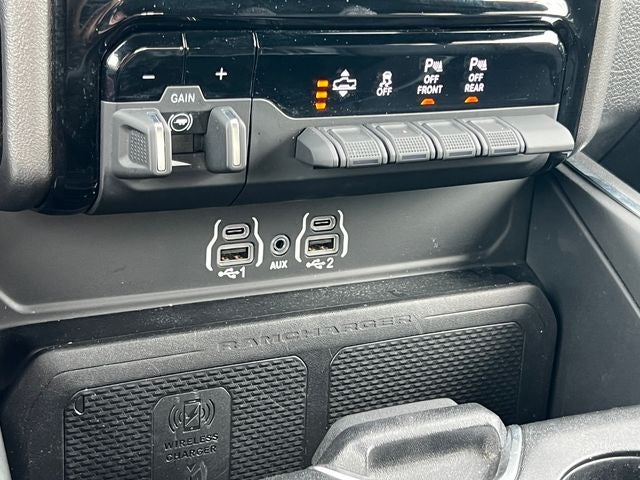 2025 RAM 1500 Laramie Crew Cab 4x4 5'7' Box