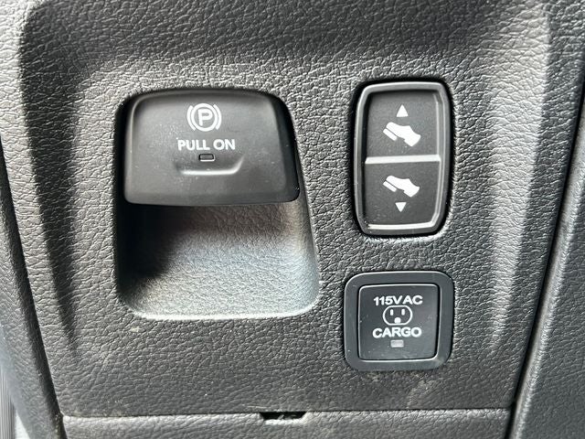 2025 RAM 1500 Laramie Crew Cab 4x4 5'7' Box