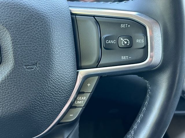 2021 RAM 1500 Laramie Crew Cab 4x4 5'7' Box