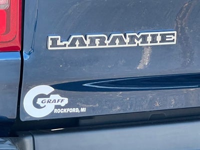 2021 RAM 1500 Laramie Crew Cab 4x4 5'7' Box