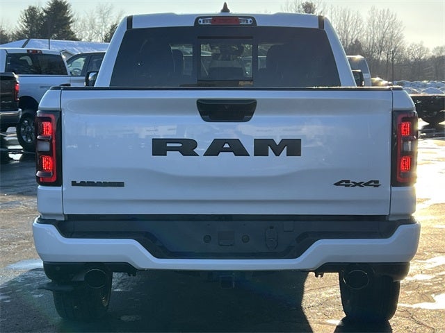 2026 RAM 1500 RAM 1500 LARAMIE CREW CAB 4X4 5'7' BOX