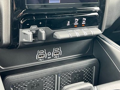 2027 RAM 1500 RAM 1500 LARAMIE CREW CAB 4X4 5'7' BOX