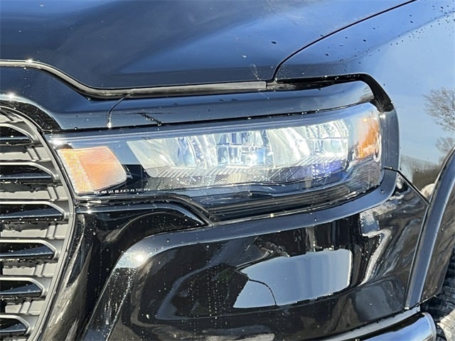 2026 RAM 1500 RAM 1500 LARAMIE CREW CAB 4X4 5'7' BOX