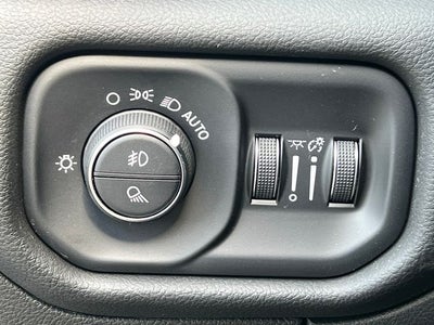 2023 RAM 1500 Laramie Crew Cab 4x4 5'7' Box