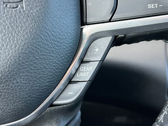 2023 RAM 1500 Laramie Crew Cab 4x4 5'7' Box
