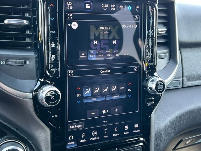 2024 RAM 1500 Big Horn Crew Cab 4x4 6'4' Box