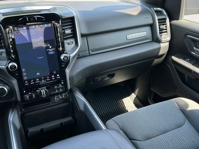 2024 RAM 1500 Big Horn Crew Cab 4x4 6'4' Box