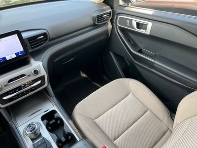 2023 Ford Explorer Base