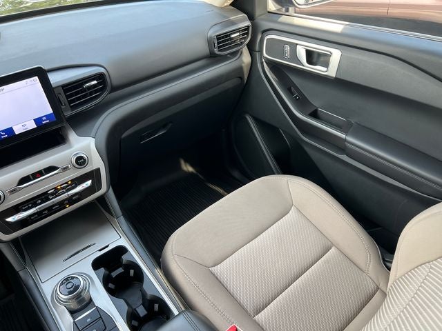 2023 Ford Explorer Base