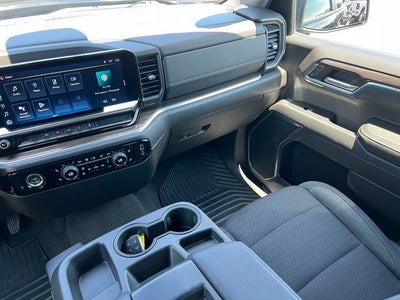 2022 Chevrolet Silverado 1500 4WD Crew Cab Short Bed LT with 2FL