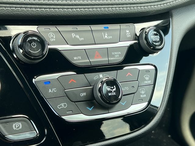 2027 Chrysler Pacifica PACIFICA SELECT