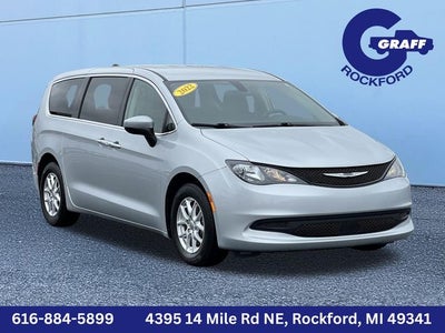2022 Chrysler Voyager LX