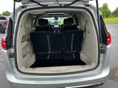 2024 Chrysler Pacifica Limited