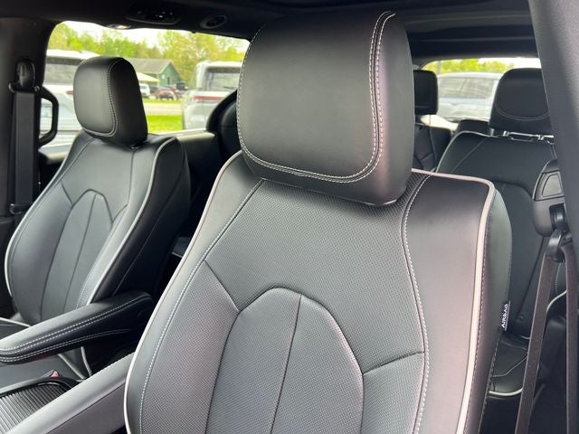 2027 Chrysler Pacifica PACIFICA LIMITED